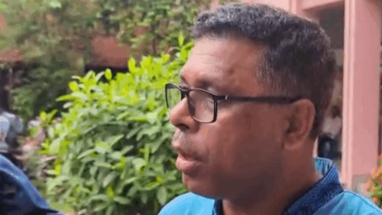 Copy-of-Copy-of-মাঝ-আকাশেই-তেল-ভরছে-যুদ্ধবিমান-আধুনিক-যুদ্ধনীতির-নিখুঁত-কৌশল-12